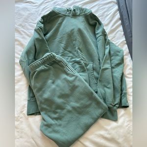 Aritzia TNA sweat set